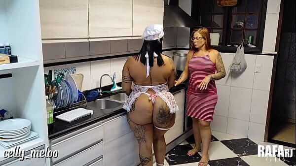 Empregada gostosa fudeu com filho safado da patroa