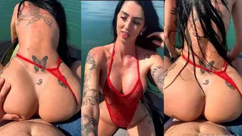 Polly Persch dando a buceta sentando rebolando em cima do jetski